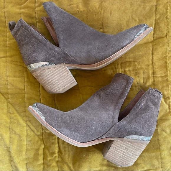 Jeffrey Campbell Cromwell Suede Western Booties - Picture 5 of 14